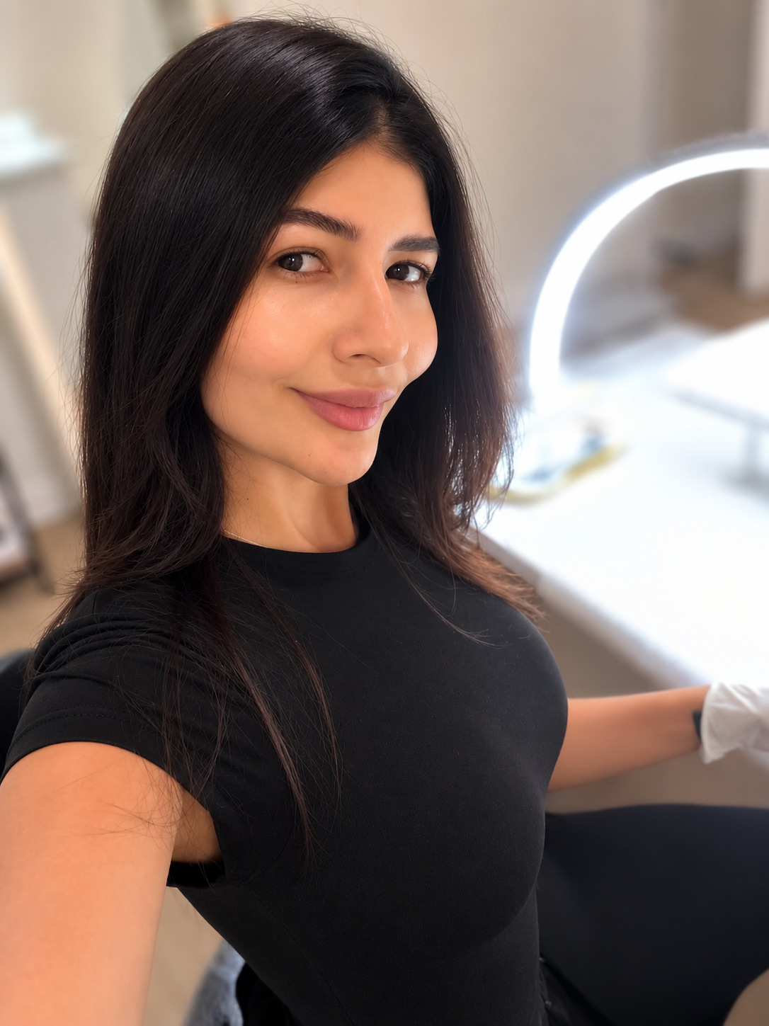 Viviana, nail artist en Glendale, CA — Viviana Nails